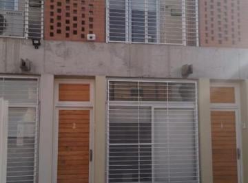 Casa · 60m² · 3 Ambientes · 1 Cochera · Duplex 3 Ambientes - Castelar Norte