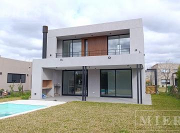 Casa · 188m² · 5 Ambientes · 1 Cochera · Casa en Venta