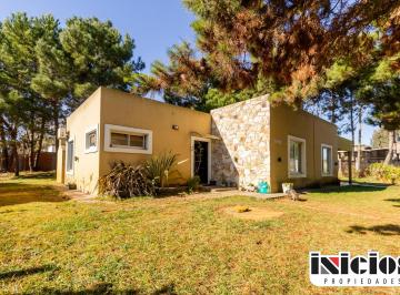 Casa de 4 ambientes, San Bernardo · Para Descansar, Invertir o Permutar - C984