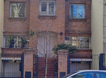 Casa · 178m² · 9 Ambientes · 2 Cocheras · Casa en Caballito