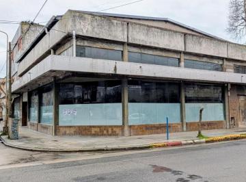 Local comercial · 1315m² · En Venta o en Alquiler Local Uso Comercial de 1315 m². Zona Macrocentro.