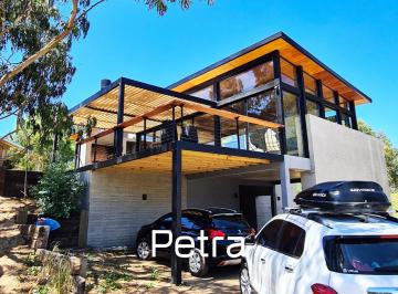 Casa · 200m² · 4 Ambientes · 1 Cochera · Casa en Venta en Costa Esmeralda