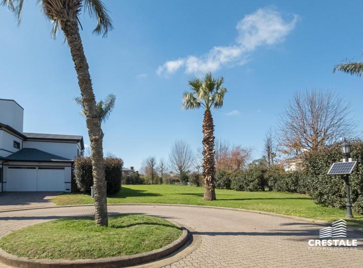 Terreno · 1215m²