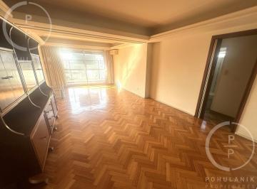 Departamento · 107m² · 4 Ambientes · Venta 4 Ambientes con Dependencia en Flores.