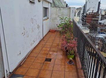 Departamento de 2 ambientes, Caballito · 2 Ambtes Frte Bcon 8 m