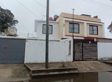 Foto · Sta Isabel II 3dor, Coccom Entrada de Auto y Patio Terreno Chico