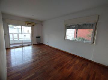 Departamento de 3 ambientes, Floresta · Amplio y Luminoso Depto de 3 Amb con Amenities en Floresta!