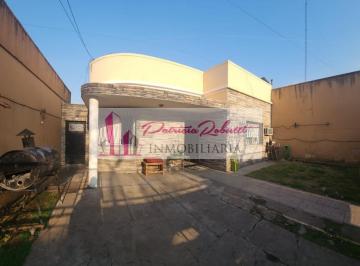 Casa · 185m² · 4 Ambientes · 1 Cochera · Venta Casa 4 Amb Villa Lugano Lote 10x29.70 Multifamiliar
