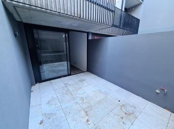 BER-BER-15942_2 · 2 Ambientes Al Cfrente con 2 Patios de Categoría a Estrenar