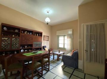 Casa · 111m² · 4 Ambientes · 1 Cochera · Venta Casa 3 Dorm 2 Banos Prado Parrillero Garage