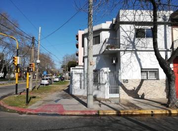 Casa · 192m² · 4 Ambientes · 1 Cochera · Casa en Venta Zárate