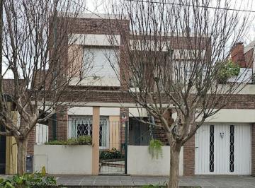 PH · 130m² · 3 Ambientes · 1 Cochera · PH en Planta Baja en Ituzaingo Sur 3 Ambientes