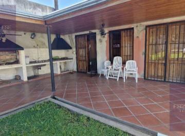 Casa · 100m² · 3 Ambientes · 1 Cochera · Casa en Lujan