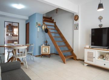 PH · 95m² · 4 Ambientes · 1 Cochera · PH en Ramos Mejia