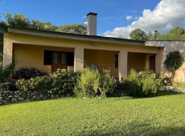 Casa de 6 ambientes, La Población · Espectacular Casa en La Población