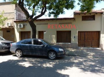 Casa · 174m² · 5 Ambientes · 1 Cochera · Venta Casa Centrica en Mercedes B.