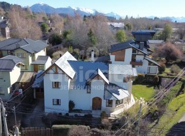 Casa · 182m² · 7 Ambientes · 1 Cochera · Casa Apta Credito Melipal