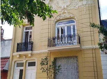 PH , Constitución · Venta de Casa Zona Britanico, San José y Caseros. 1piso $225 Milusd / Pb $235 Milusd