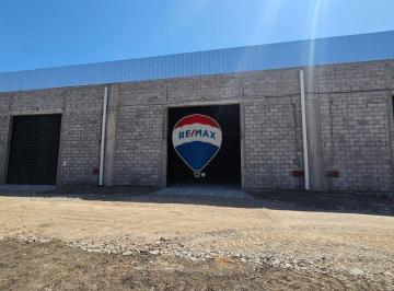 Bodega-Galpón · 230m² · Alquiler Galpón 230 m² B° Alto Comedero