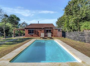 Casa · 140m² · 4 Ambientes · 1 Cochera · Venta Casa 3 Dorm. en Piedras del Chileno