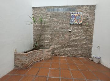 PH de 4 ambientes, Palermo · Excelente PH, Apto Profesional, con Muy Buena Ubicación y Sin Expensas!