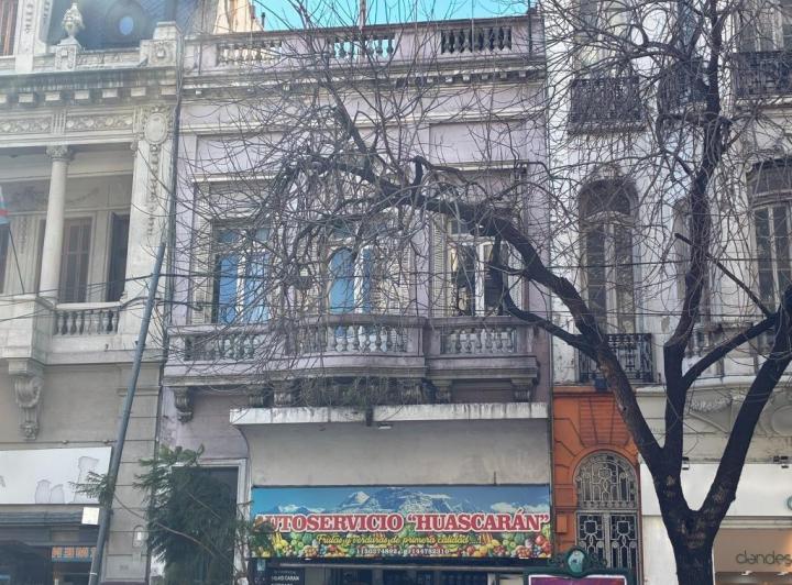 Casa en venta en San Nicolas · 6 ambientes