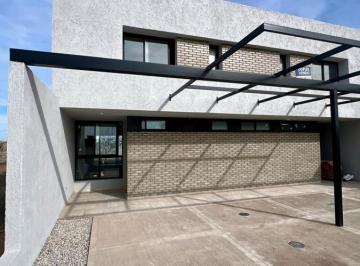 Casa · 171m² · 5 Ambientes · 2 Cocheras · Duplex Frente a Espacio Verde - Solares de Manantiales