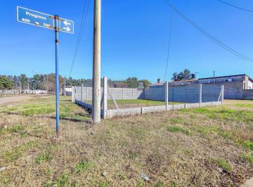 Terreno , Coronel Bogado · Terreno en Venta Coronel Bogado 150 m²