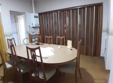 Casa · 142m² · 5 Ambientes · Venta de Casa Céntrica en Rafaela