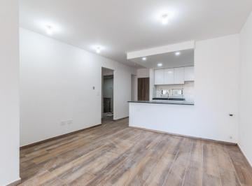 Departamento · 70m² · 3 Ambientes · 1 Cochera · En Venta - Departamento 2 Dorm. Al Frente - Lourdes