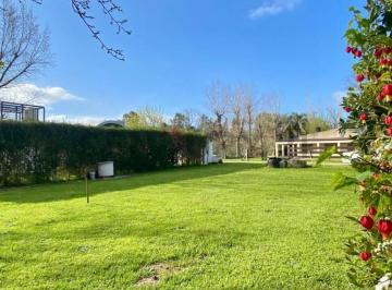 Terreno · 484m² · Lote en Venta en Barrio Cerrado, Villa Elisa