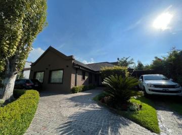 Casa de 4 ambientes, Berazategui · Casa en Alquiler de 4 Ambientes en Fincas de Iraola I
