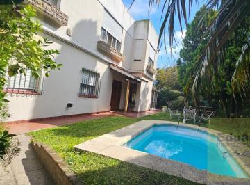 PH · 133m² · 4 Ambientes · 1 Cochera · PH en Burzaco Oeste