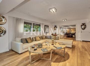 Departamento · 269m² · 5 Ambientes · 2 Cocheras · Venta Departamento 5 Amb con Dos Patios Parrilla y Jardin - Palermo Chico
