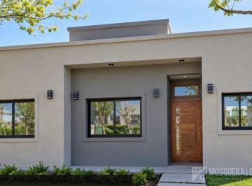 Casa · 150m² · 4 Ambientes · Casa Venta en San Pablo