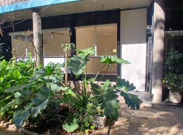 Departamento · 38m² · 2 Ambientes · 1 Cochera · Alquiler Dpto 2 Amb. Pb. Tipo Casa, en Belgrano, con Cochera Fija Semicubierta, Sin Expensas!