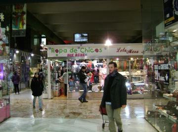 Local comercial de 1 ambiente, Belgrano · Local Comercial en Galería Las Vegas, Muy Buena Visualización