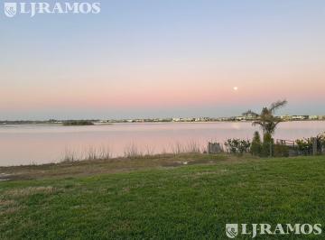 Terreno · 1050m² · Terreno Al Lago en Venta en El Barrio Marinas, Puertos / Escobar