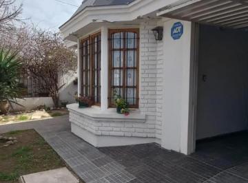 Casa · 250ha · 3 Ambientes · Casa 3 Dormis Apta Credito con Pileta Cerveceros