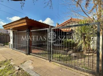 Casa · 250m² · 5 Ambientes · 1 Cochera · Venta de Casa 5 Ambientes en Ituzaingó Sur, Ituzaingó