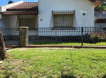 imagen1 · Casa de 3 Amb. C/coch. Haedo