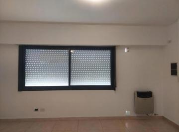 Departamento · 84m² · 3 Ambientes · 1 Cochera · Departamento en Alquiler - 2 Dorm. 1 Baño - La Plata