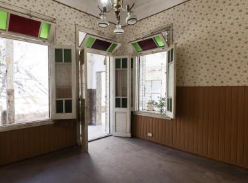 Casa · 120m² · 4 Ambientes · 1 Cochera · Venta Casa a Reciclar en España y Hospitales