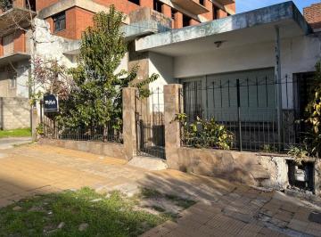 Casa · 81m² · 3 Ambientes · Casa en Venta Campana