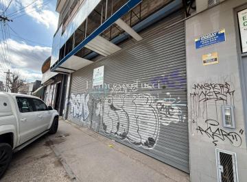 Local comercial · 229m² · 1 Ambiente · Local en Alquiler en Moreno