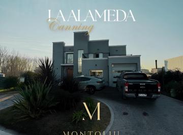 Casa · 220m² · 5 Ambientes · 2 Cocheras · Casa en Venta La Alameda