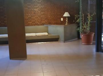 Departamento de 2 ambientes, Ciudad de Mendoza · Vendo Dpto Edificio Kolton Sobre Chile y Rivadavia // Ciudad// Mendoza