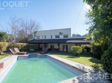 Quinta vacacional · 248m² · 5 Ambientes · 2 Cocheras · Quinta en Villa California