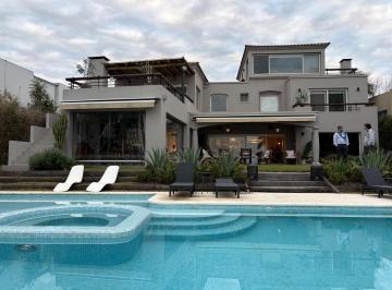 Casa · 570m² · 5 Ambientes · Casa en Alquiler Anual y Temporal en Castores Nordelta