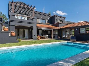 Casa · 312m² · 5 Ambientes · 2 Cocheras · Casa en Venta 7 Ambientes La Alameda, Nordelta